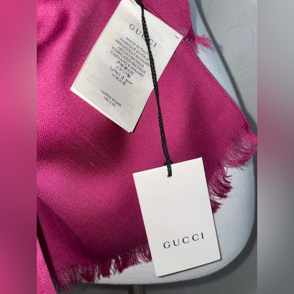 🎉HP🎉New! Gucci Logo Double GG Silk/Wool Pink Scarf 71”x18”-Made in Italy🇮🇹 - Picture 4 of 14